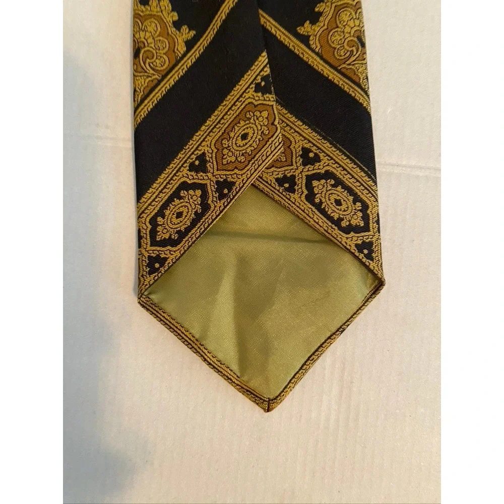 Vintage The Broadway by Di Mario Silk Tie Ornate Gold Black Italian Foulard